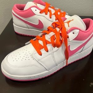 Brand NEW Air Jordan 1 Low (GS)